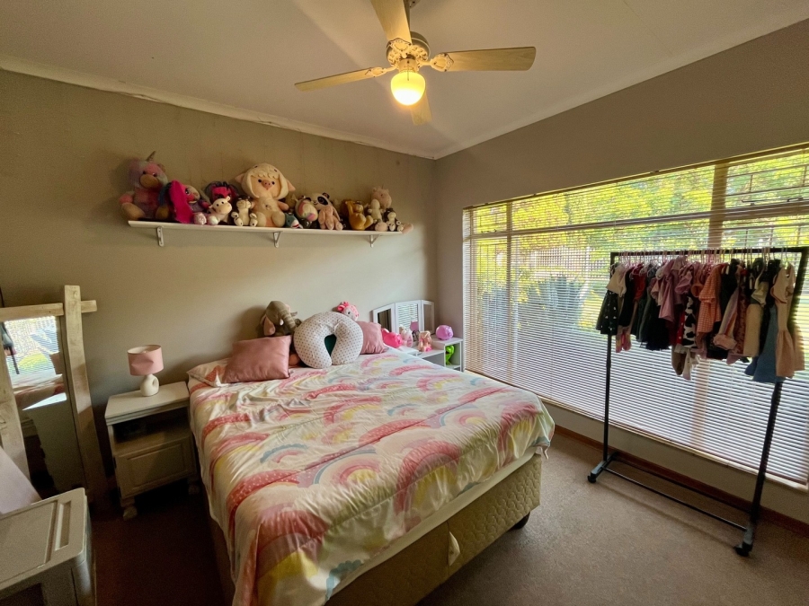 3 Bedroom Property for Sale in Flamwood North West